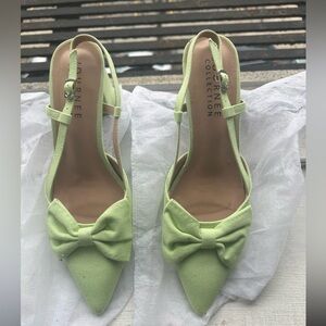 Journee Collection Women's Lime Bow Dainty Girly Heels